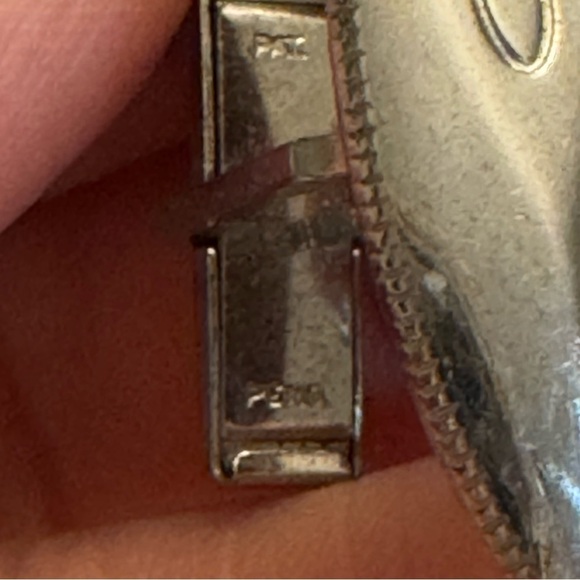 Vintage Silver Tone Cuff Links Marked Pat. Pend. - Picture 5 of 7